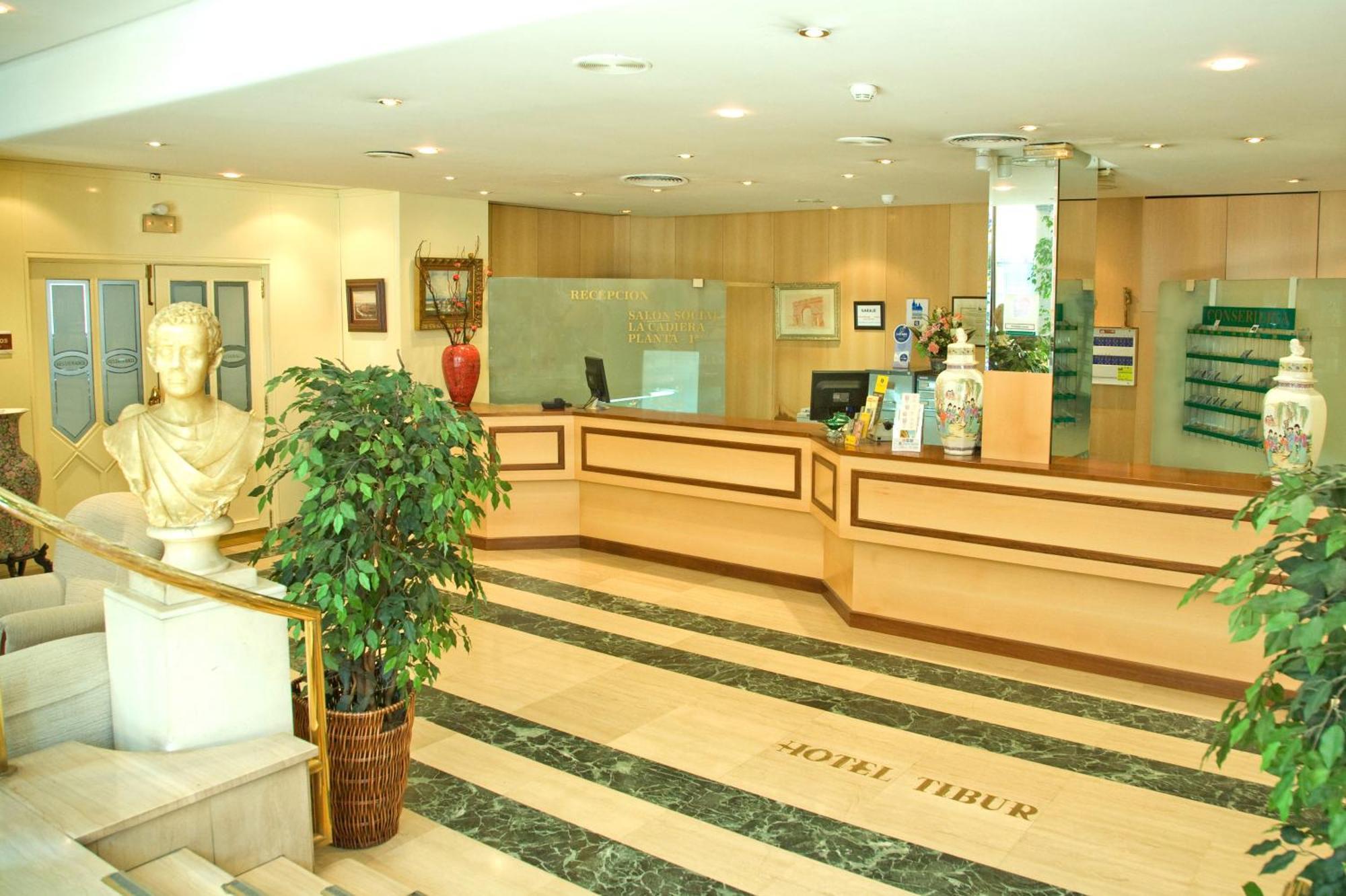 Hotel Tibur Zaragoza Exterior photo