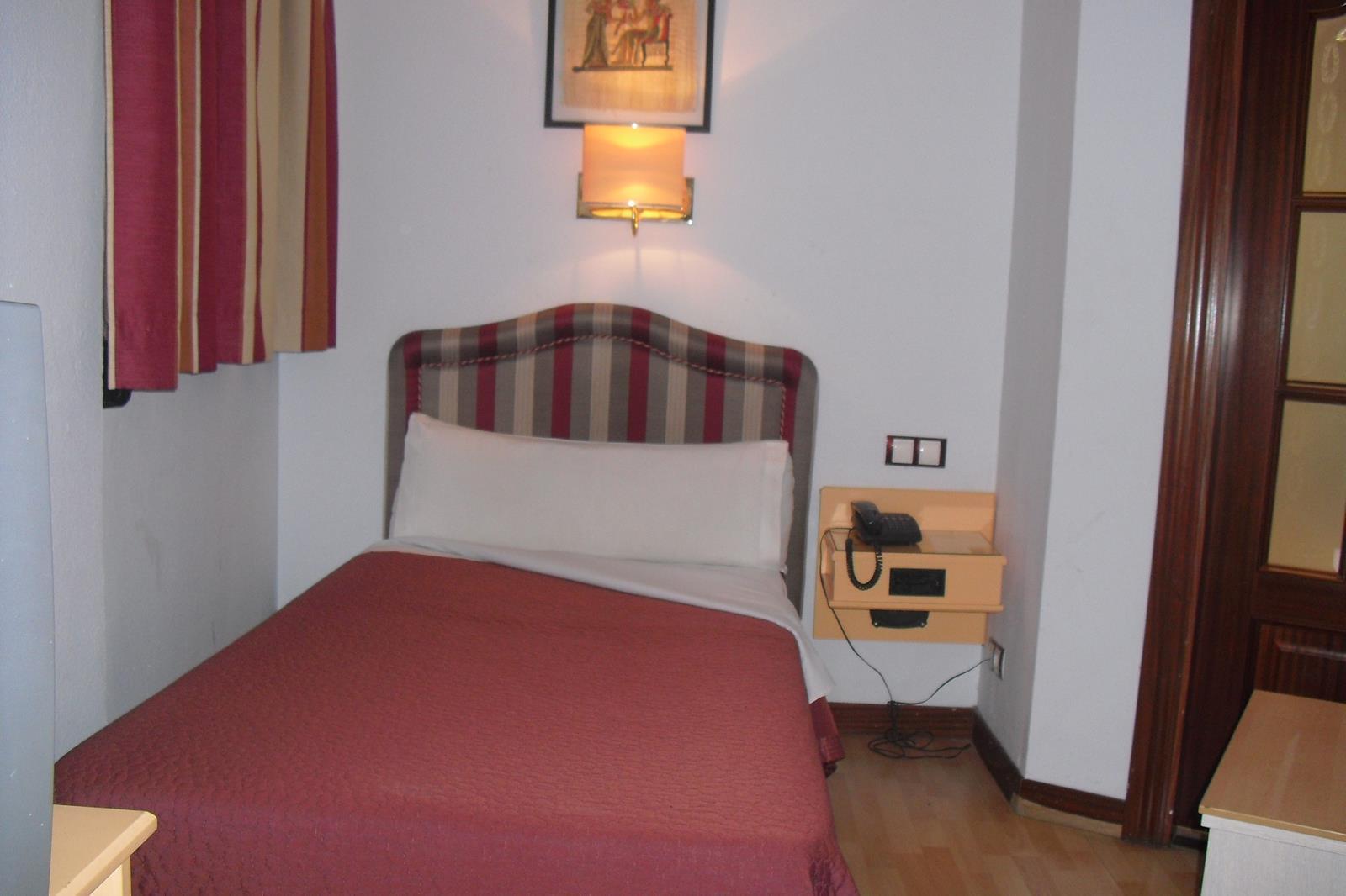 Hotel Tibur Zaragoza Exterior photo